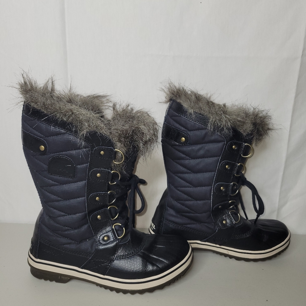 Sorel Waterproof‎ Quilted Winter Boots Women's Size 9 Black Faux Fur Lined